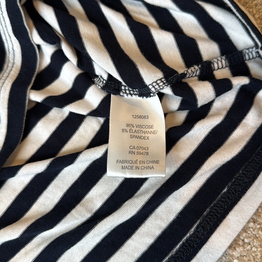 Tahari  Classic Navy Blue and White Striped Short Sleeve Top Women's Size Small - Picture 6 of 8